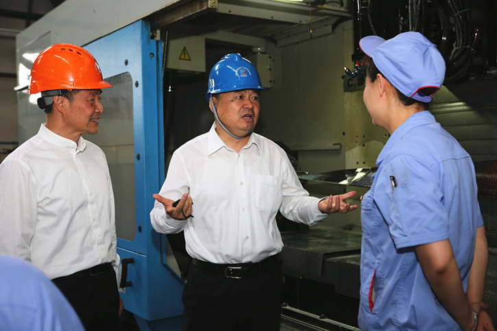 ������������ʱ����һ������ְԱ���뽻��